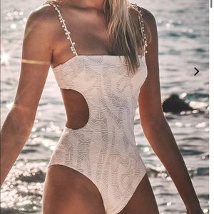 NWT VALENCIA FULL PIECE - Valencia Over The Shoulder One Piece Swimsuit